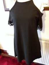 BNWOT - PRETTY LITTLE THING - WOMENS BLACK CUTAWAY SHOULDER DRESS - SIZE 8