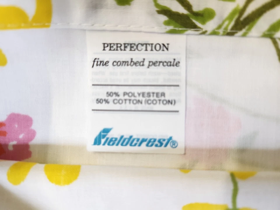 Fieldcrest Vintage Twin Flat Sheet & Standard Pillowcase Set "Fragrance" Floral  - Image 3 of 4