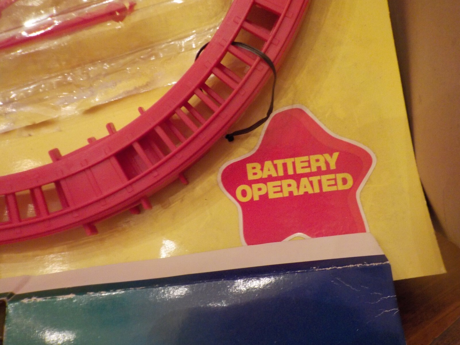 1988 ECHO TOYS BATTERY OPERATED EXPRESS TRAIN SET ITEM 89110