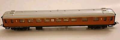 HO Scale Lima 9141 SJ Swedish Railway 1st Class Coach Passenger