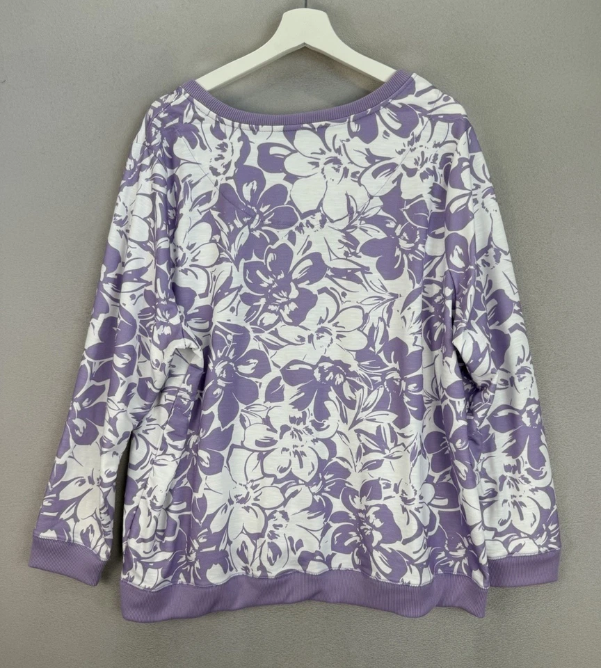 Emily Daniels Women’s Plus Sz 1X Lavender & White Floral Prints Crewneck Sweater - Image 2 of 4