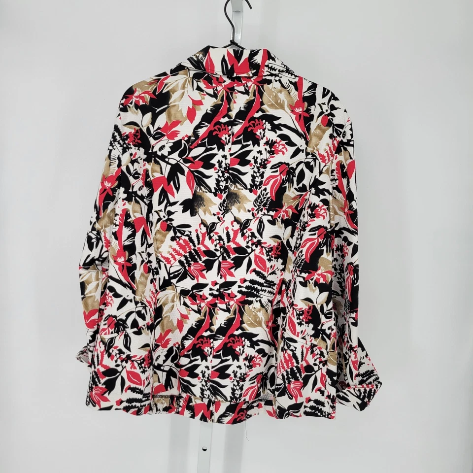 Requirements Woman Sz 1X Full Zip Lightweight Jacket Red Black Floral - Image 4 of 4