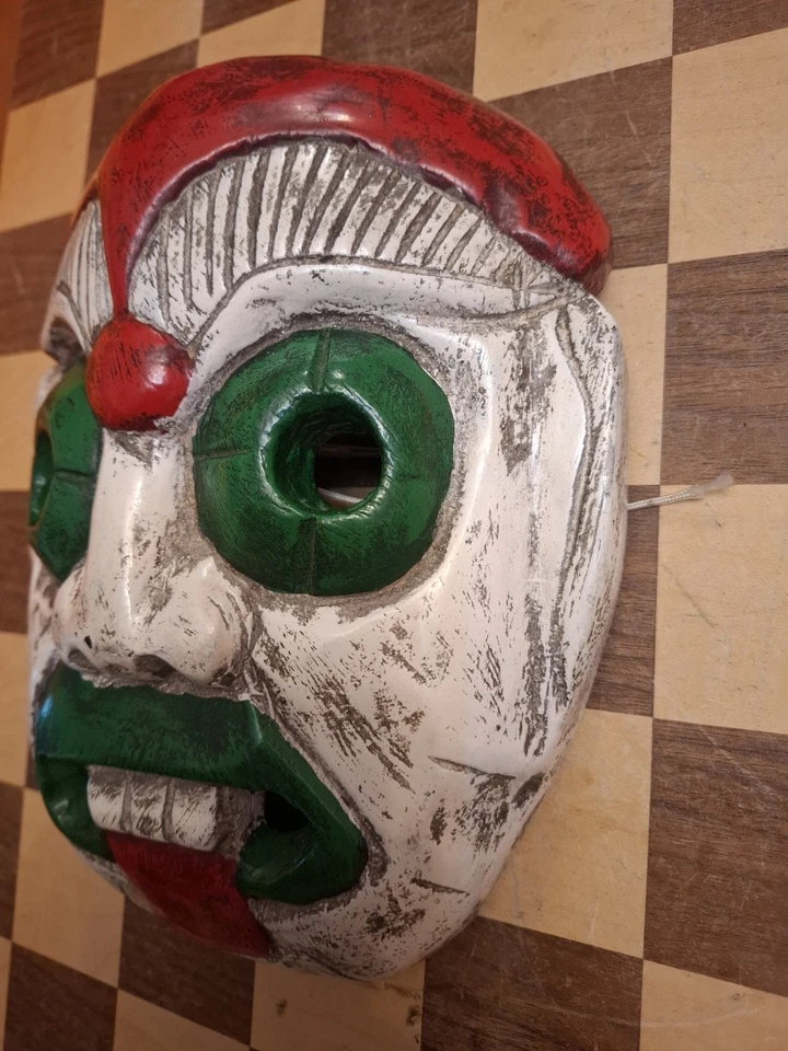 Hand Carved Wooden Souvenir Thailand Thai Wall Hanging Face Mask 24x20cm - Image 3 of 4