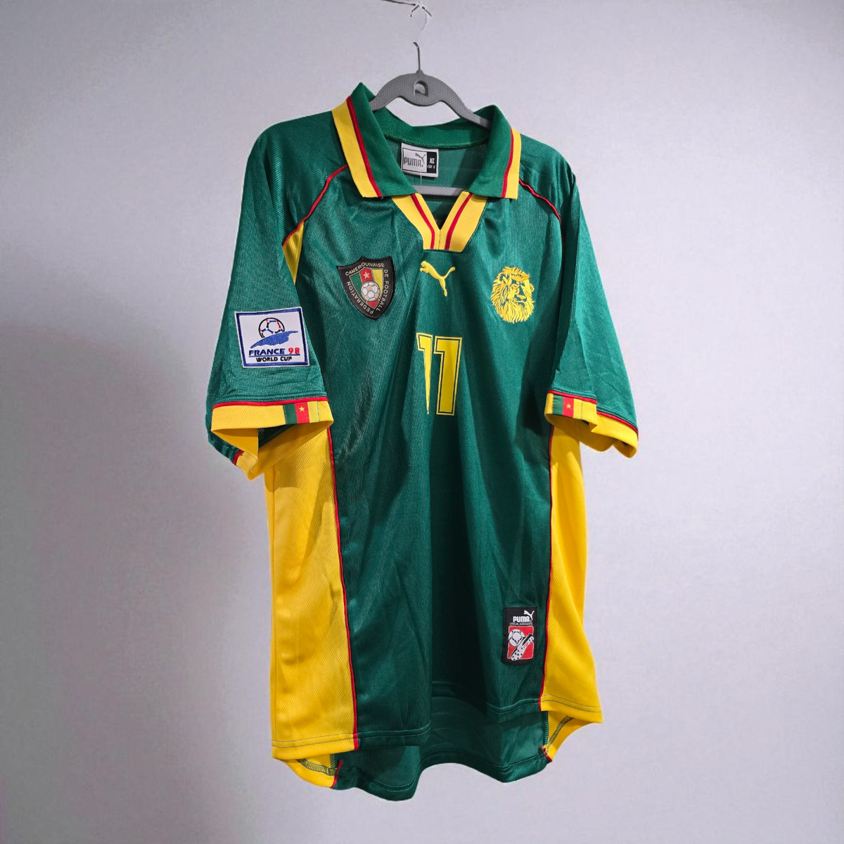CAMEROON Home World Cup 1998 - Soccer - ETO'O # 11 - Medium (Run