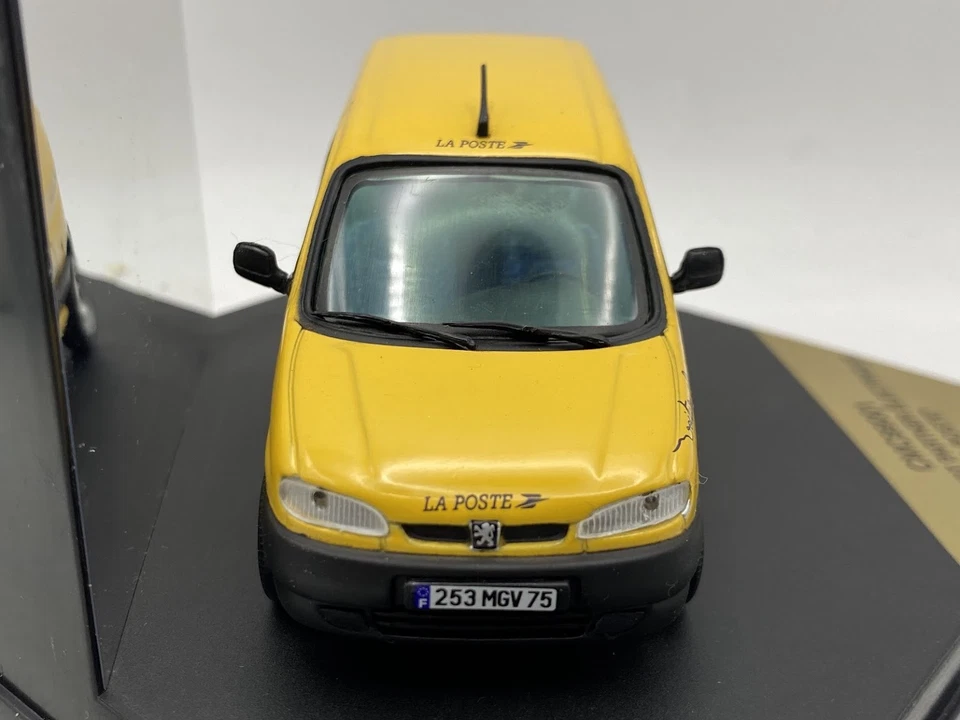 VITESSE Peugeot Partner Electrique LA POSTE 1998 MINIATURE furgone metallo - Immagine 4 di 4