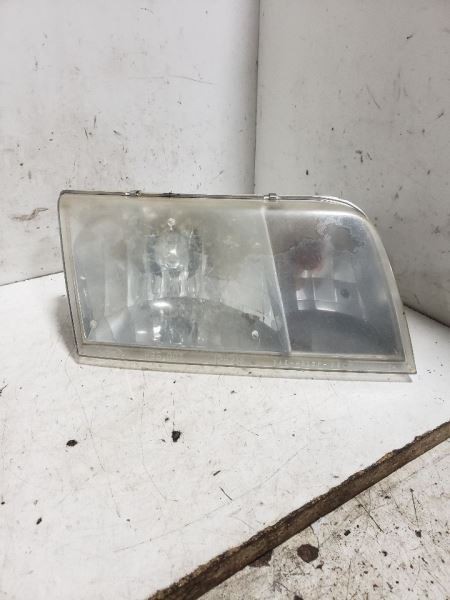 03-11 Crown Victoria Right Passenger Headlight 720479