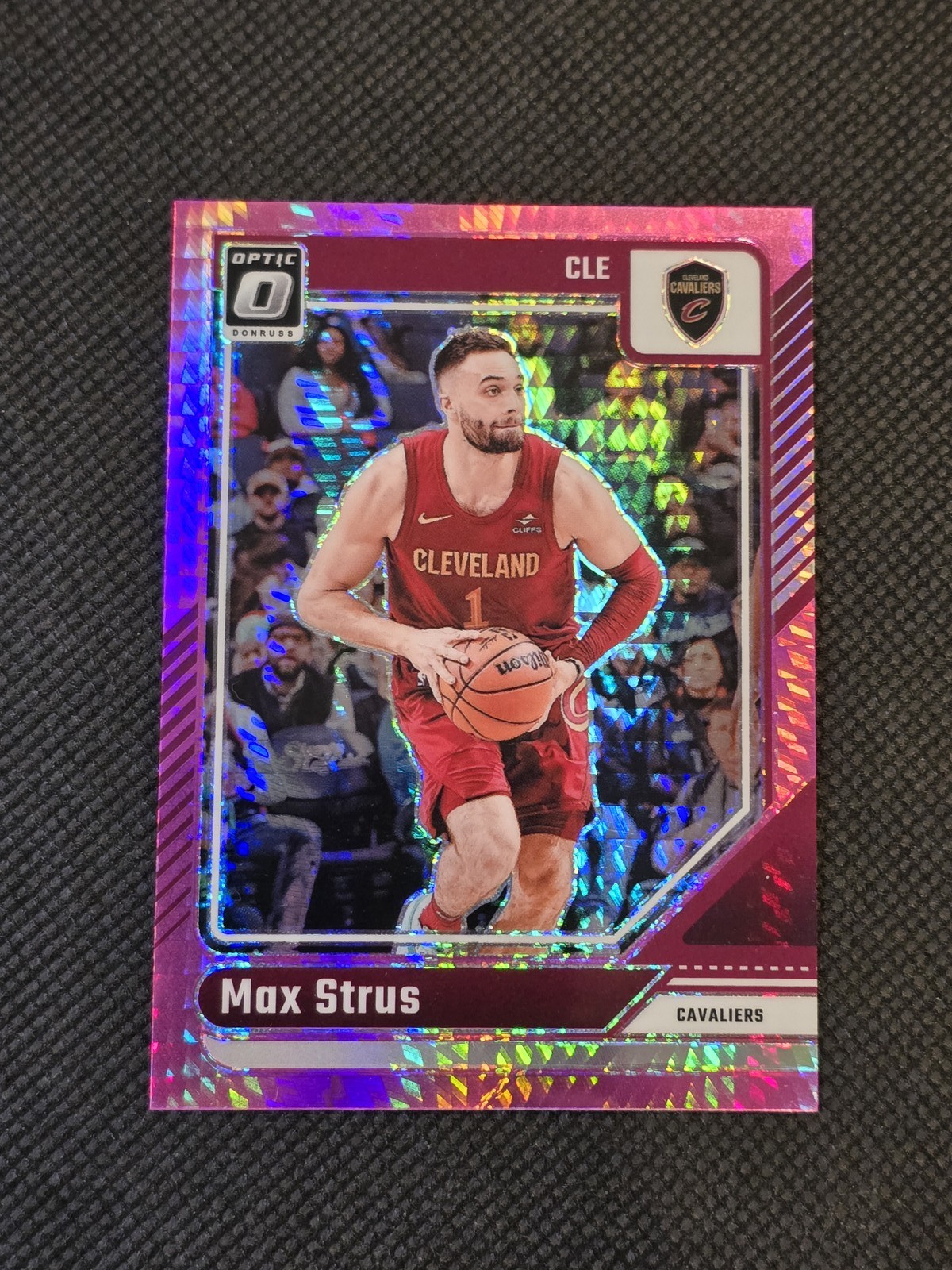 2024-25 Donruss Optic - Max Strus - Cleveland Cavaliers Hyper Pink