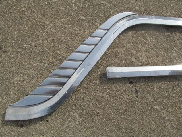 Mercury Monterey 1953 4 puertas interior panel puerta moldura Foto 3 de 4