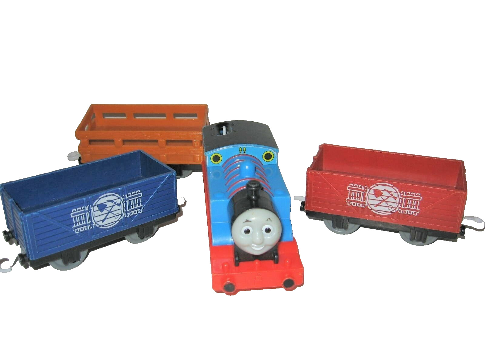 Thomas the Tank Engine Train & 3 Cars Runs!