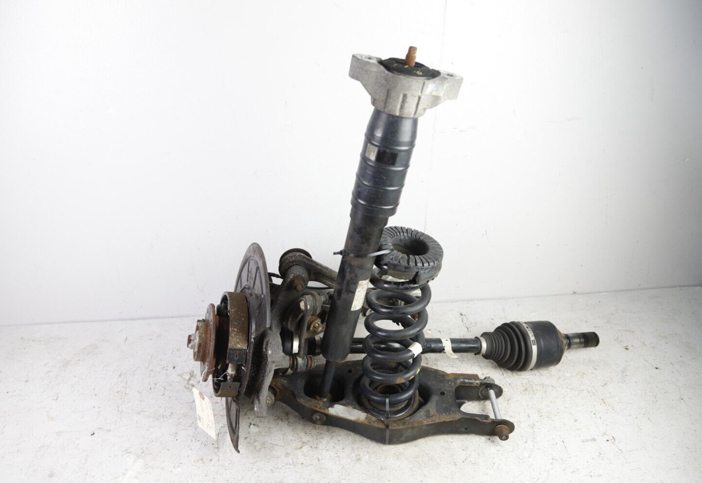 14-17 Maserati Ghibli Rear Left Spindle Knuckle Hub Drive Shaft Assembly OEM 60K