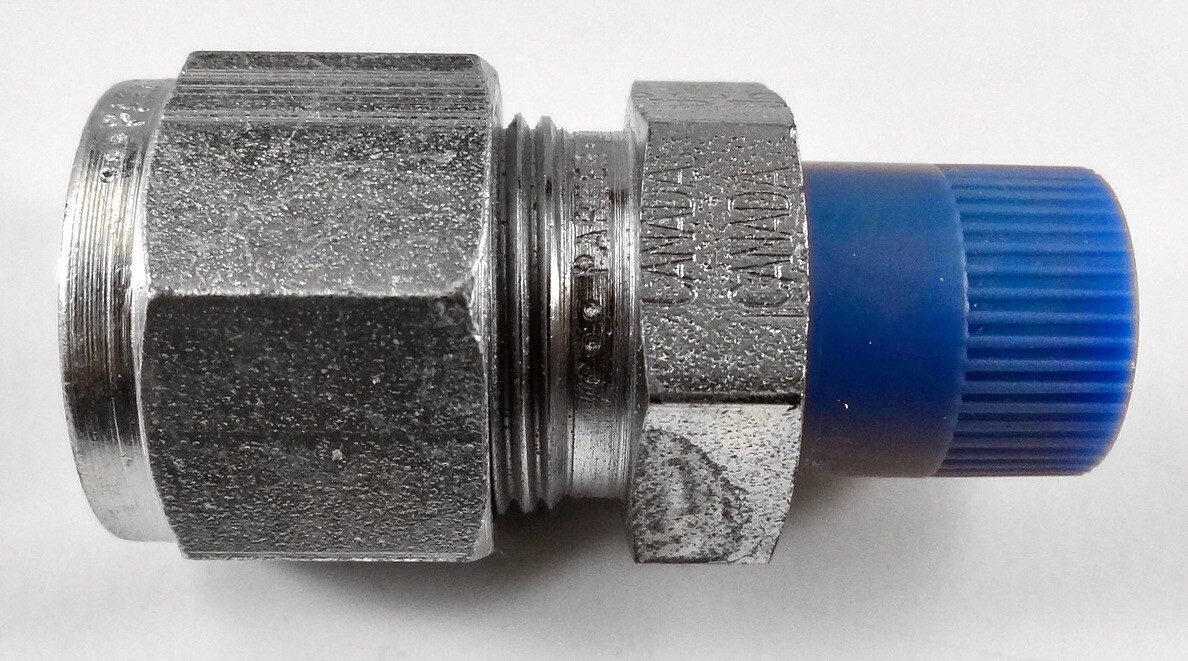 Box Of 30 Parker 8-4-FBZ-S, CPI Single Ferrule, 1/2 - 1/4  NPT Male Connectors