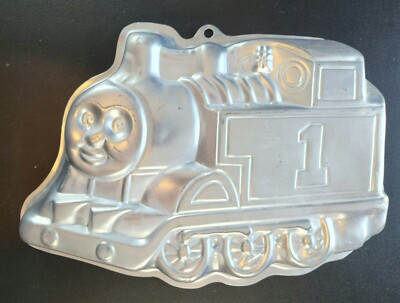 Wilton Cake Pan Mold  Thomas the Tank Engine Train Retired #2105-1349 Birthday