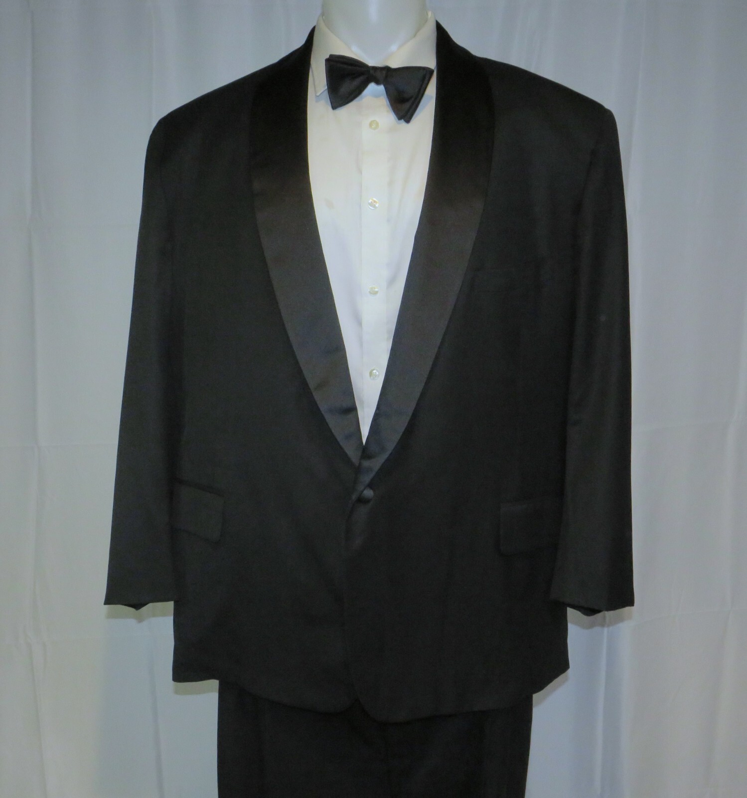Tom James Bespoke Solid Black One Button Shawl Co… - image 3