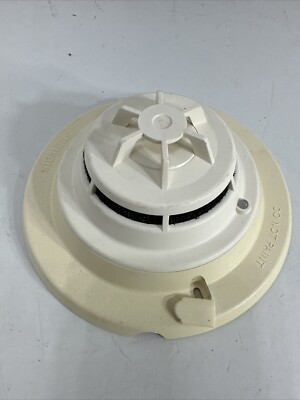 SIEMENS FP-11 SMOKE DETECTOR W/DB-11 BASE