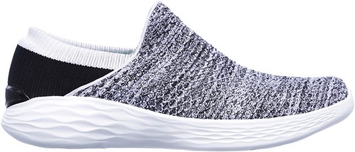 pull on skechers trainers