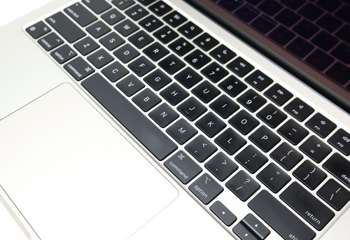 Apple MacBook Air M3 8-Core 16GB 512GB 13" MXCU3LL/A Starlight - Afbeelding 15 van 17