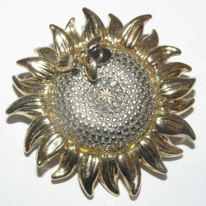 Fashion Sunflower Brooch Three-Dimensional Pin Gold Silver Metal Vintage "W"