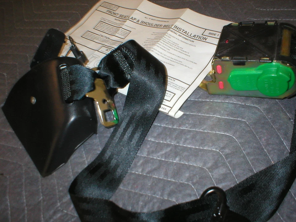 Camaro Firebird 1982-92 convertible cinturón de seguridad conductor delantero retractor negro LH GM Foto 4 de 4