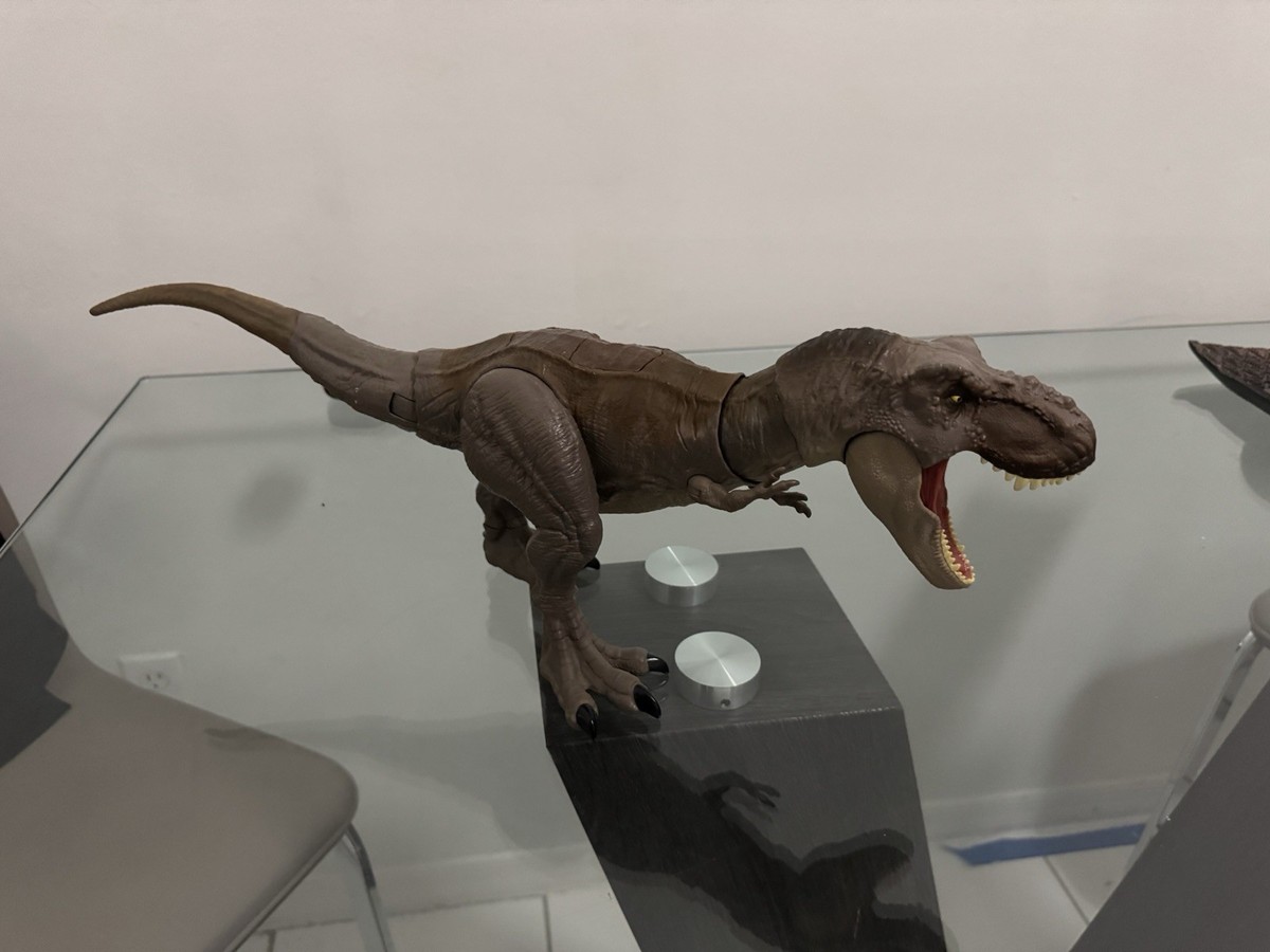 Jurassic World GLC12 Extreme Chompin' Tyrannosaurus Rex Action