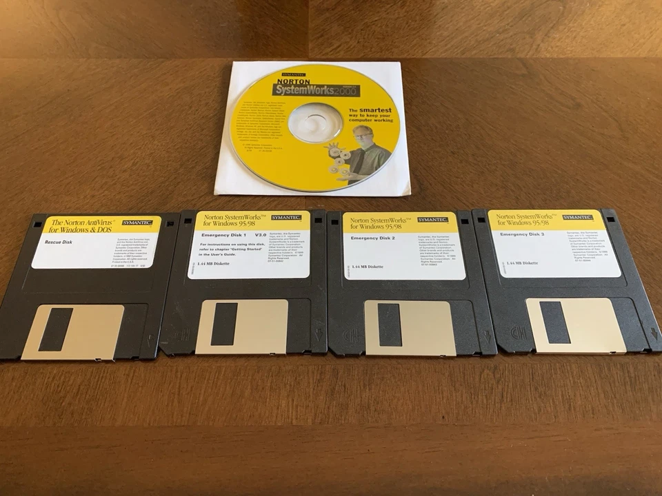 Symantec Norton SystemWorks 2000 3.0 for Wibdows 95/98/2000 & recovery discs - Image 4 of 4