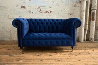 Edle Designer Couch 2 Sitzer Chesterfield Samt Stoff Textil Sofa Couchen Sofas