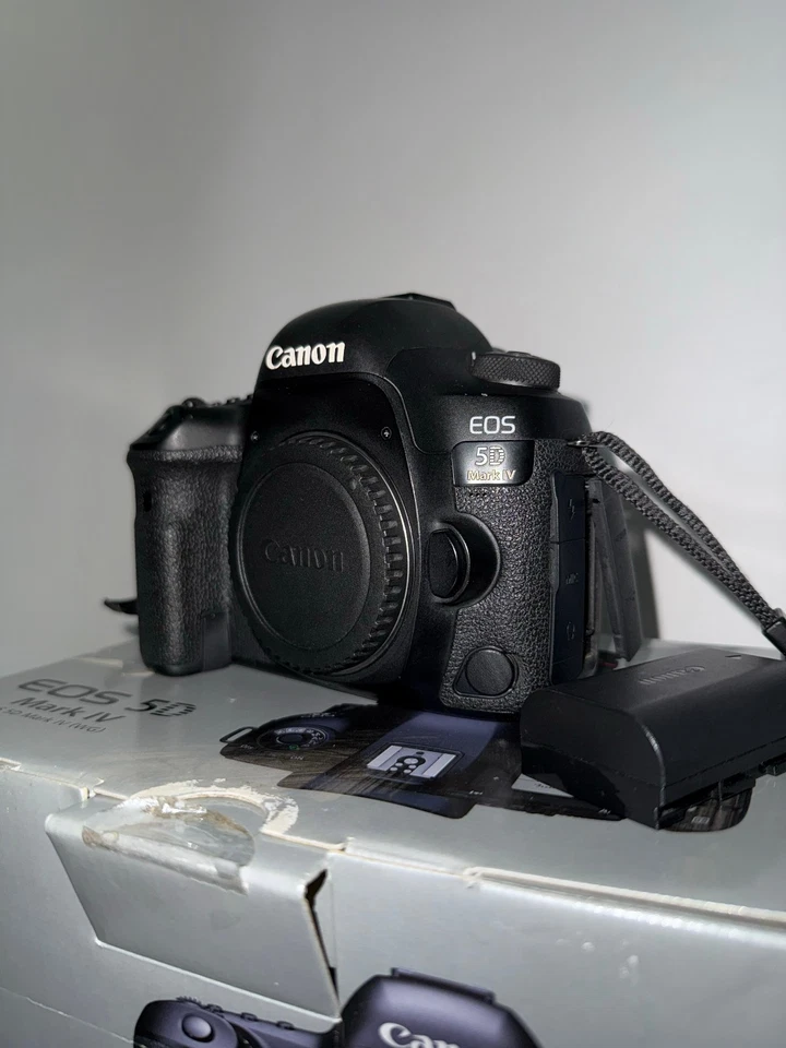 Canon EOS 5D Mark IV, foto 1 di 4