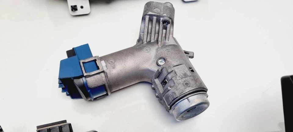 Ford Ecosport 2015 Motor Gasolina ECU Kit y Juego de Cerraduras DN1512A650CE TPT50033 - Imagen 3 de 4