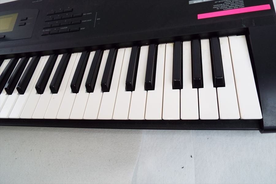 Korg 01/wfd 61key Music Workstation Synthesizer Battery Backlight