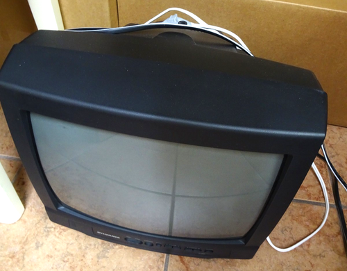 13" Sylvania TV Model SST4132 AC 120V 60Hz 53w / FedEx Free Shipping - Picture 14 of 15