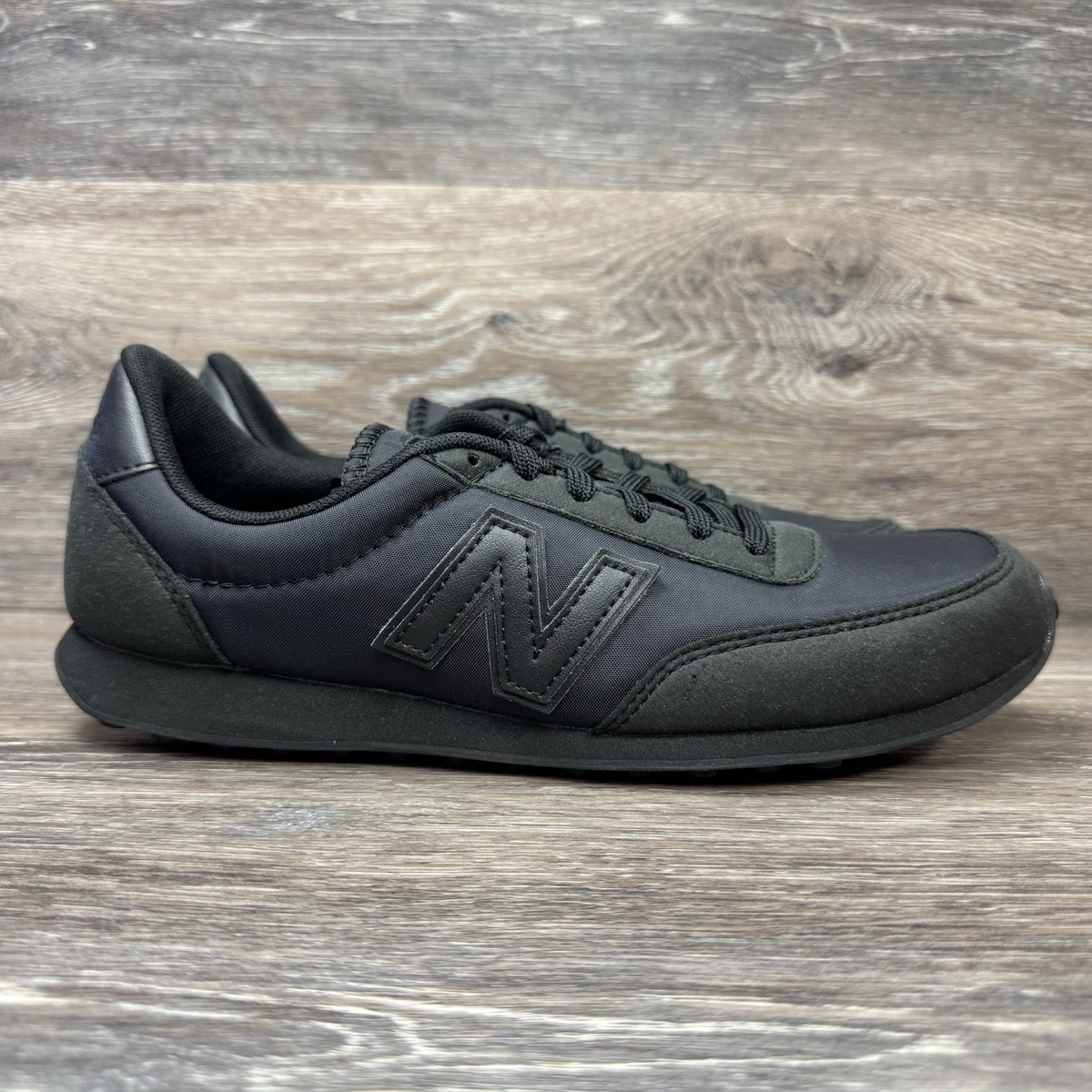 New Balance 410 Shoes Men size 7 Triple black Lace up Work  display picture 1