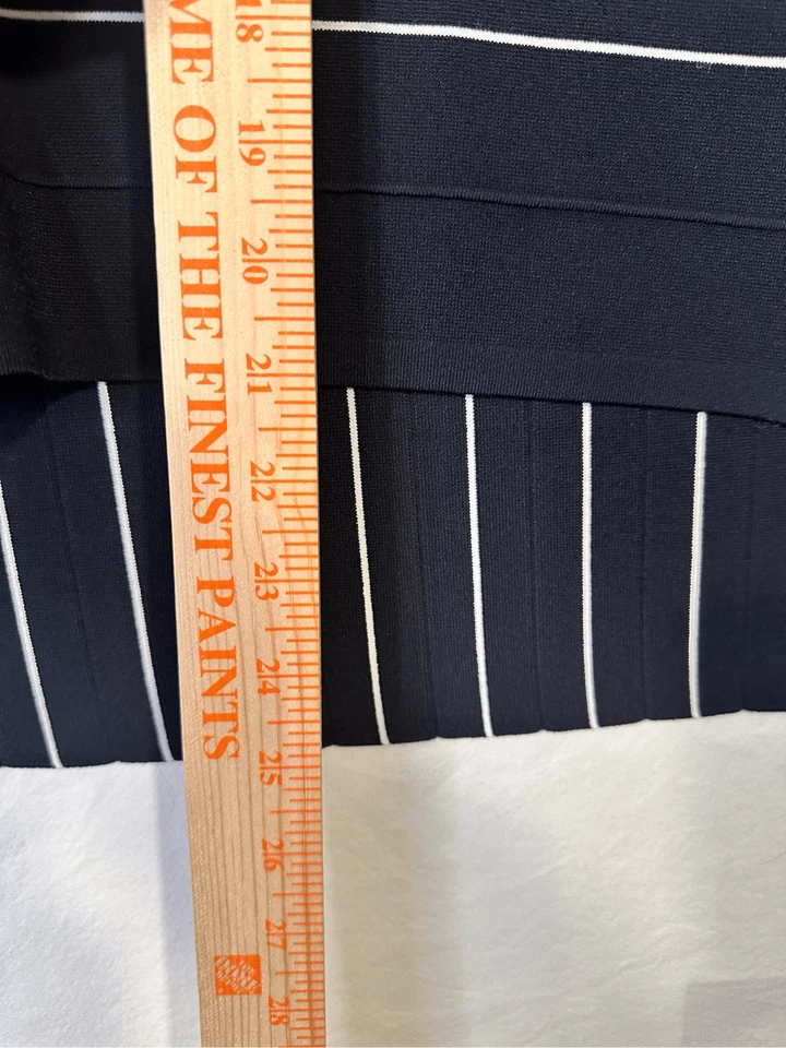 MaxMara в полоску коробка верхний темно-белый короткий рукав геометрический узор размер M - Изображение 4 из 4