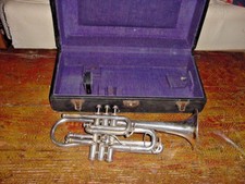 VINTAGE J W YORK AND SONS PERFECTONE CORNET 1917 GOLD ACCENTS ON BELL LOW PITCH