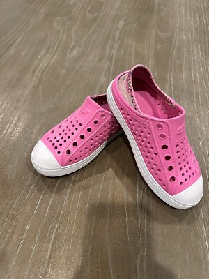 Skechers Guzman slip on sz 13 girls pink water shoes