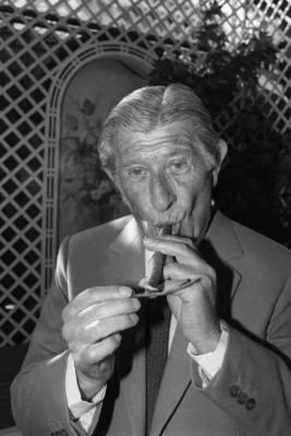 Der berühmte Schweizer Zigarrenhändler Zino Davidoff 4x6 Foto 