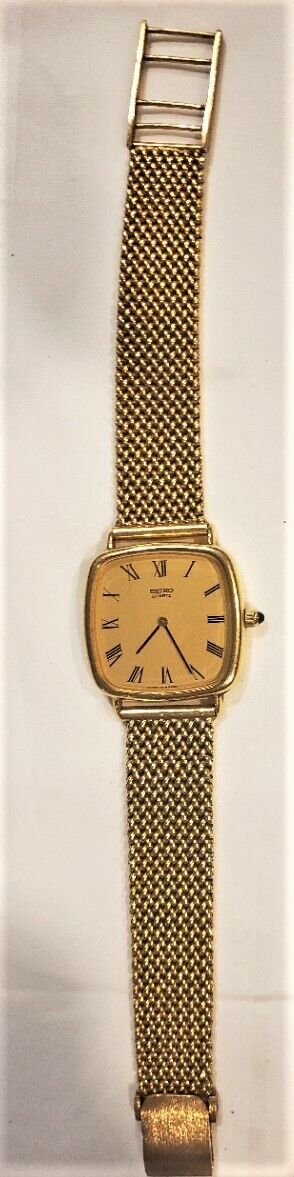 Luxurious 14K Gold Men's Seiko Quartz Wrist Watch w/14K Mesh Luxurious 14K Gold Men's Seiko Quartz Wrist Watch w/14K Mesh