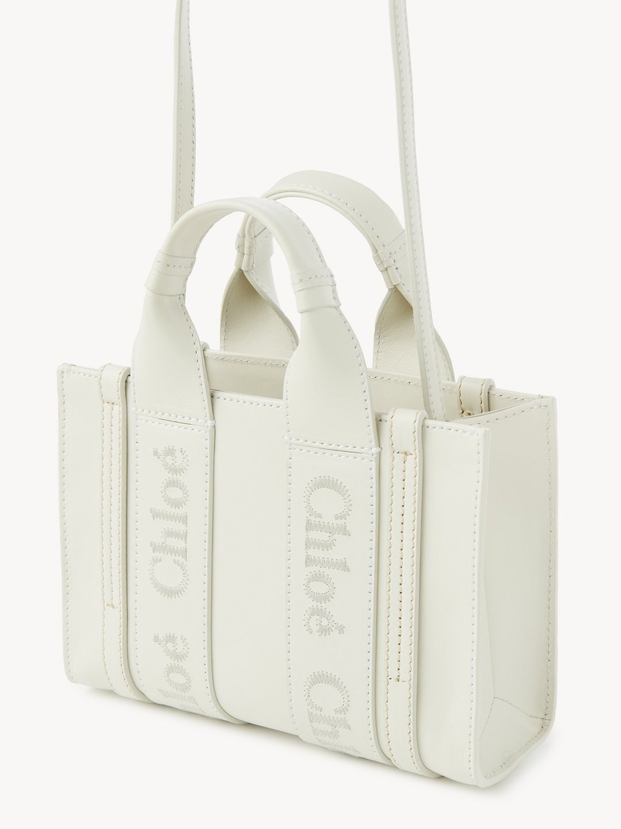【Chloe】 正規品★ Woody Mini Tote Bag White Brown CHLOE Mini Woody Tote Bag White Blue CHC22AP237I2691J