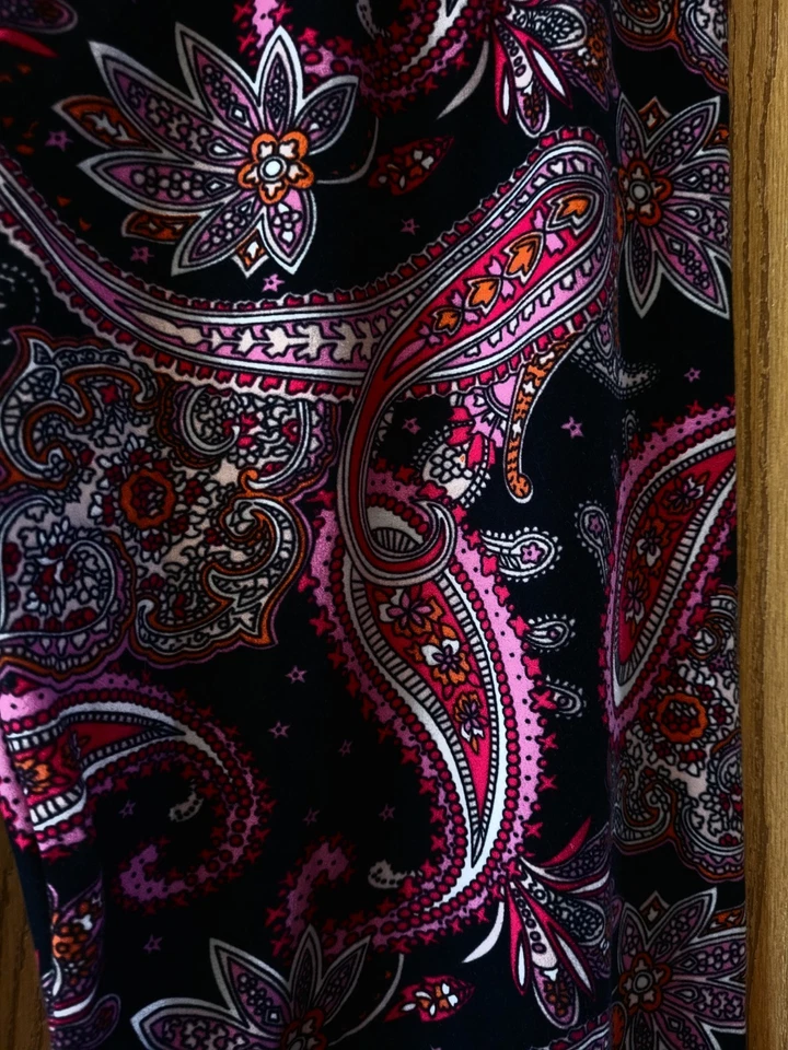 LEGGINGS, TALLA GRANDE JUNIOR, PAISLEY, YOGA Foto 4 de 4