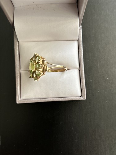 Nachlass 10k Gelbgold Peridot Blume Ring Größe 8,5 - 3,28 Gramm - Bild 4 von 8