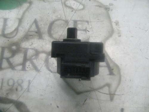 A2038201642 MOTEUR / ACTIONNEUR DE VOLET DE CLIMATISATION / A2038201642 / 404824 - Photo 3/6