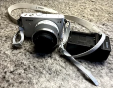 Nikon 1 J3 14.2MP Digital Camera - White (Kit w/ VR 10-30mm Lens)