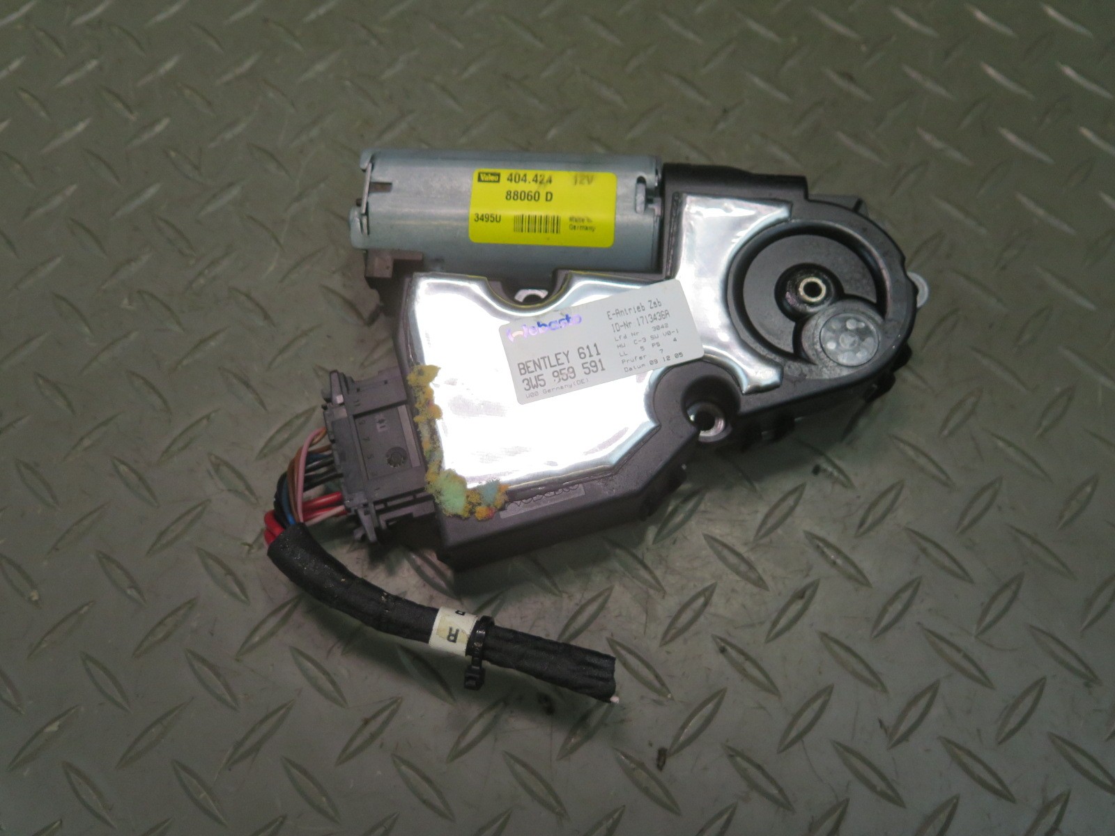2006-2012 BENTLEY FLYING SPUR FRONT UPPER SUROOF MOON ROOF POWER MOTOR