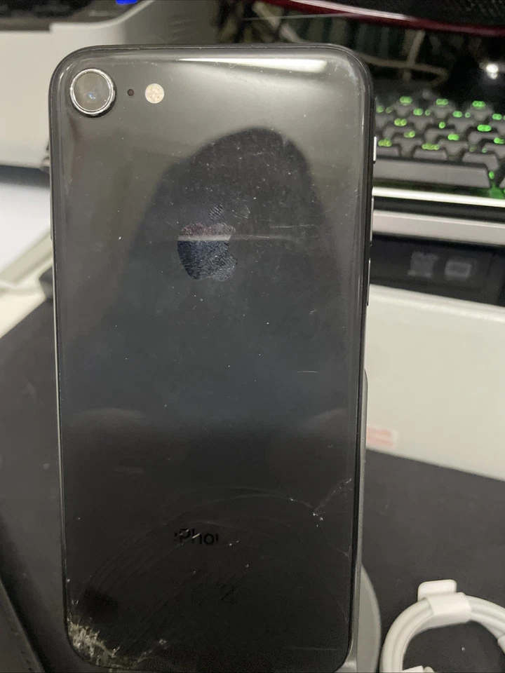 Apple iPhone 8 - 64GB - NERO (Sbloccato) - Immagine 4 di 4