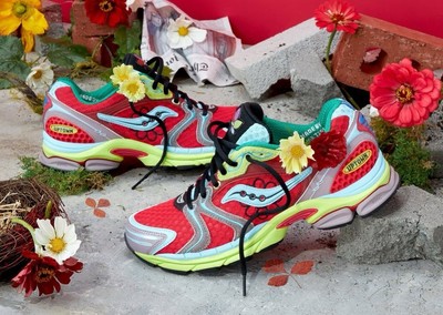 Size 9.5 - Jae Tips x Saucony ProGrid Triumph 4 Flowers Pack - Poison Ivy