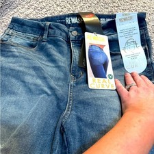 NWT rewash "real curve" high rise skinny size 31 NWT