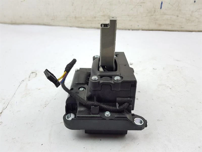 2015 ON MK5 B9 AUDI RS4 S-TRONIC TIPTRONIC AUTOMATIC GEAR SELECTOR 8W2713041M - Image 2 of 4