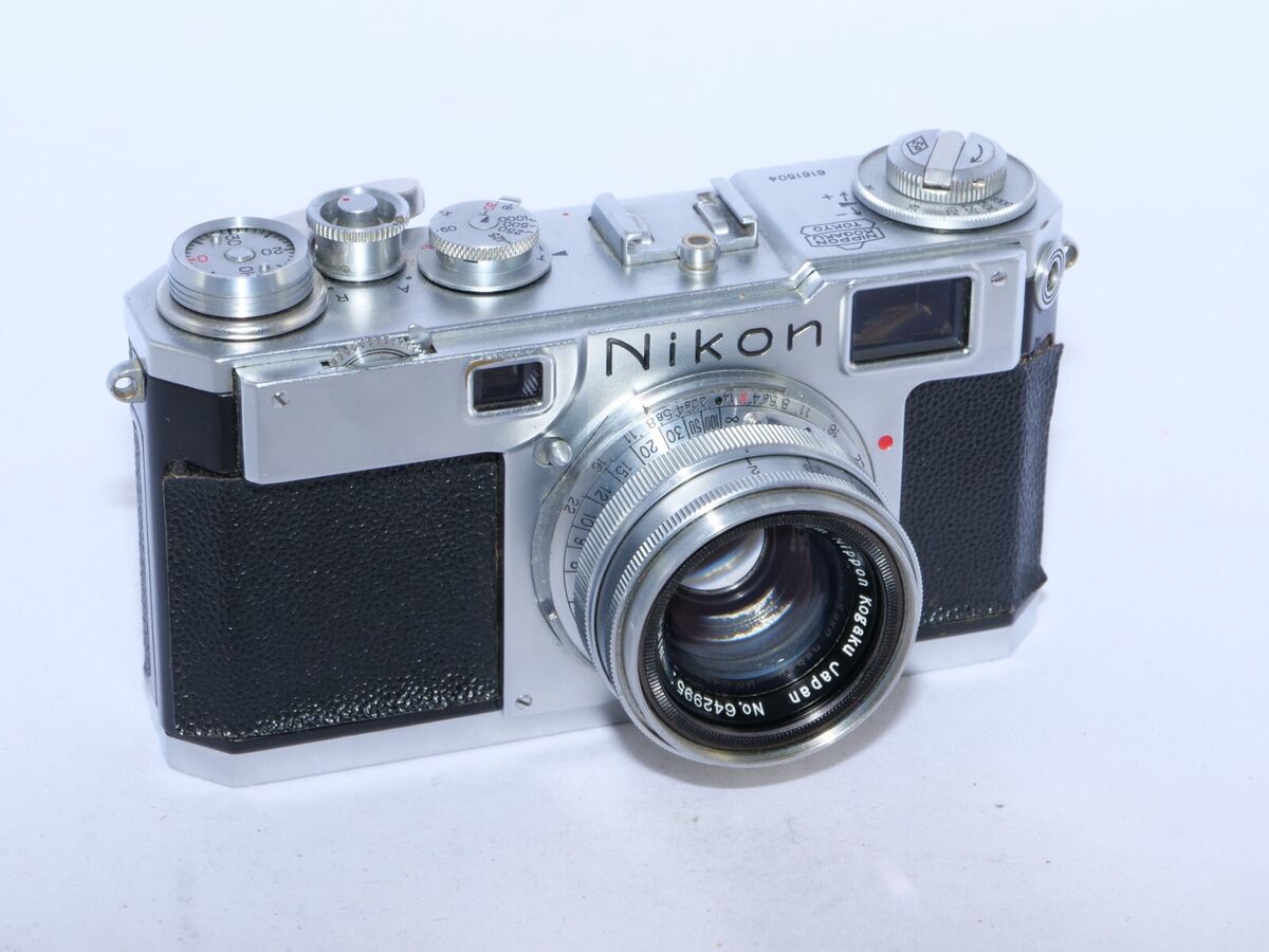 Nikon S2 35mm Rangefinder film camera. Nikkor-H-C 5cm f/2 Nikon S2 35mm Rangefinder film camera. Nikkor-H-C 5cm f/2
