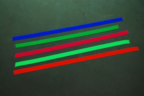 5 Pack 1/4 Inch UV Blacklight Reactive Fluorescent Gaffer Tape 5 Rolls x 25 yds - Picture 10 of 11