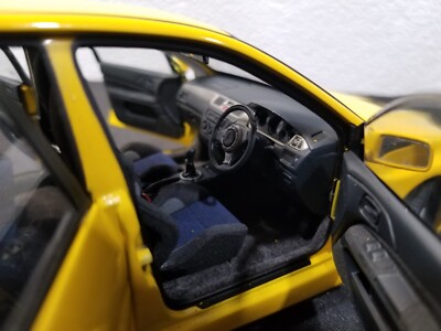 ERTL 1/18 SCALE Diecast 33700 - 2002 Mitsubishi Lancer Evolution VII