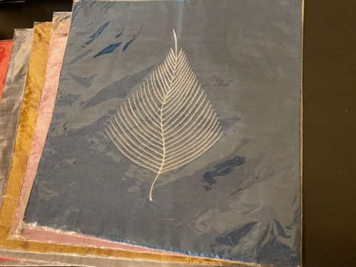 Silky-soft Pillow cases with tassel leaf design x8 - Picture 7 of 11