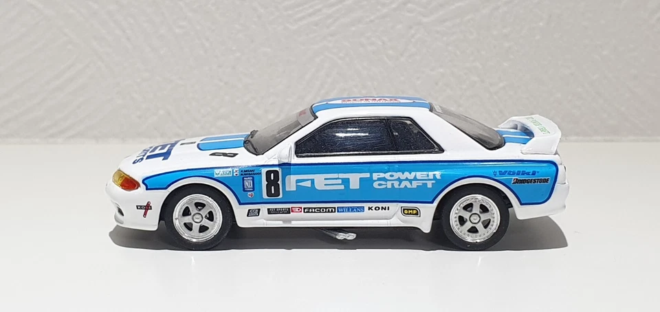 1/64 Kyosho NISSAN SKYLINE GT-R FET SPORTS R32 GRUPO A #8 modelo de coche fundido a presión Foto 2 de 3